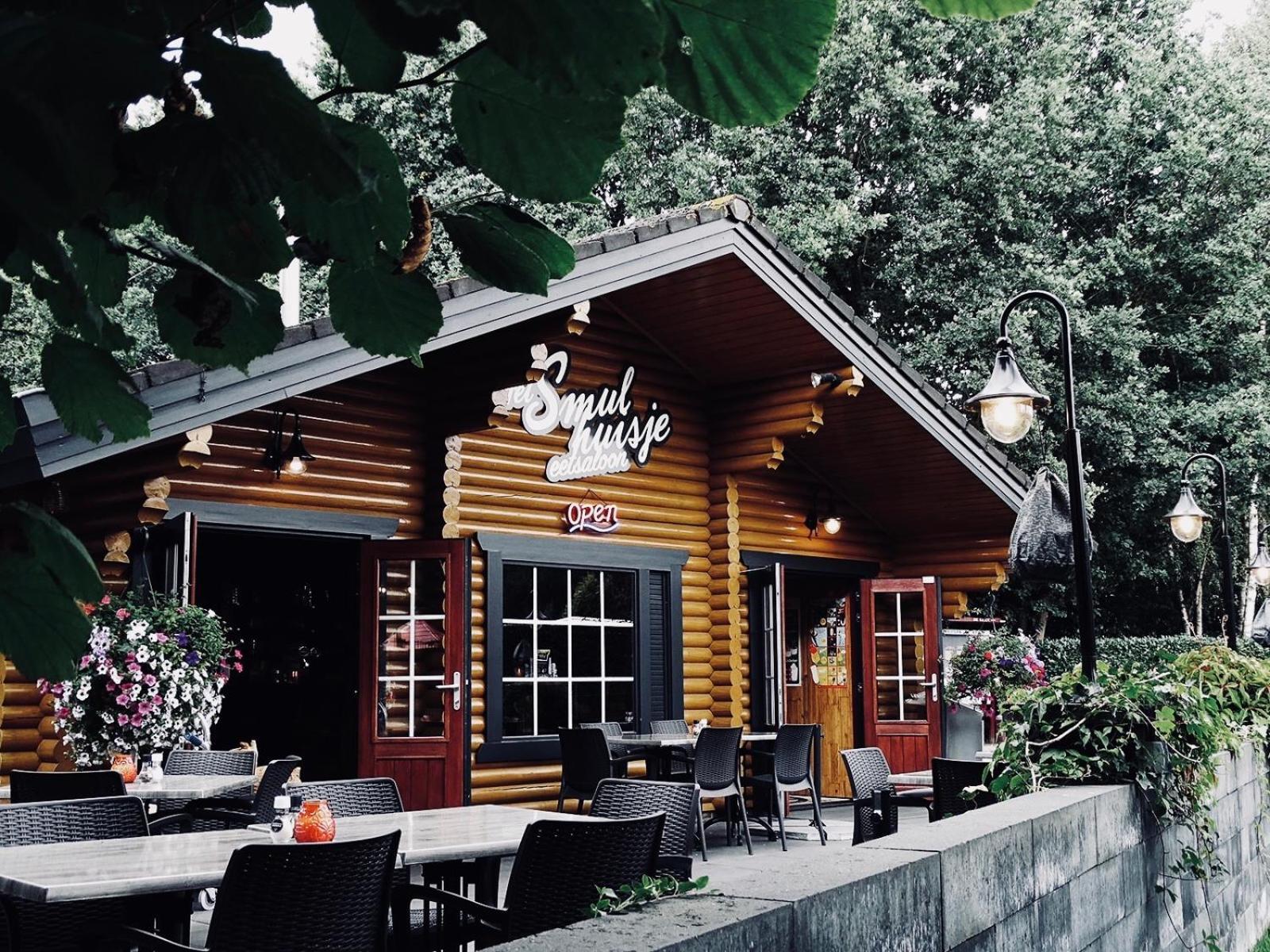 Prachtig Vakantiehuisje In พุทเทิน ภายนอก รูปภาพ